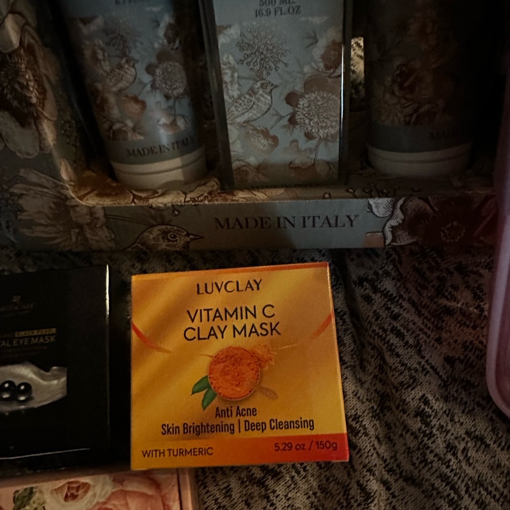 White Musk Gift Box Set and beauty bundle - Picture 8 of 9